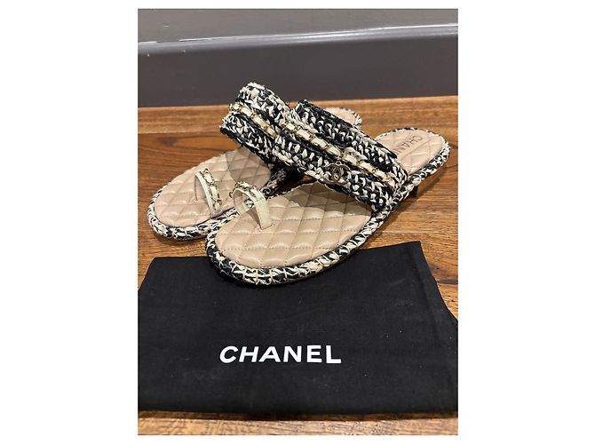 Sandali in catena intrecciata neri e bianchi Chanel Nero Bianco D'oro - vista 5