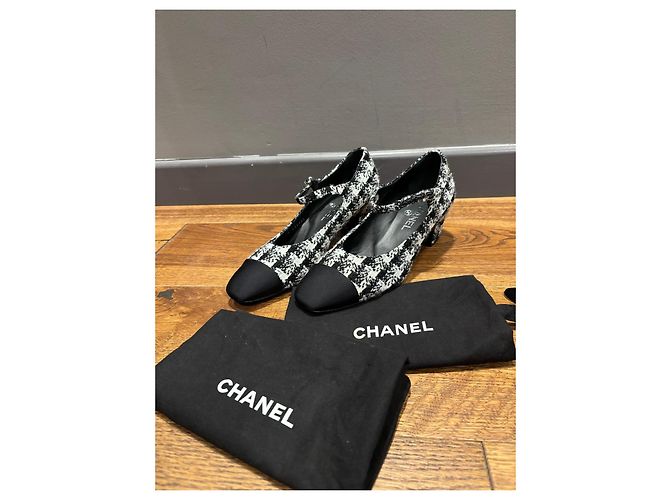 Chanel Tweed Mary Jane Absätze Schwarz Weiß - Ansicht 7