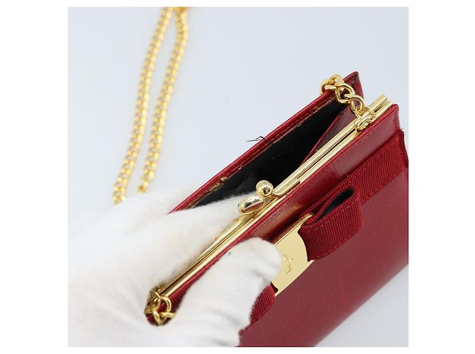 Borsa a Spalla Vala Chain in Pelle Rossa e Oro Auth ARZ298 di Salvatore Ferragamo Rosso D'oro - vista 10
