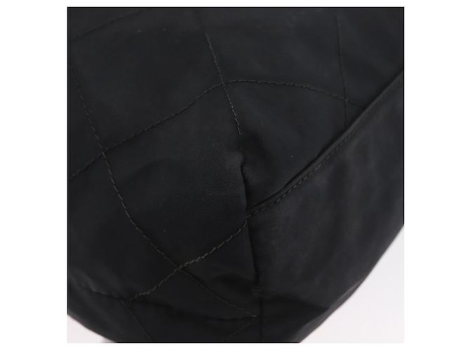 Bolso de Hombro con Cadena Prada de Nailon Negro y Oro Auth bs34051 Dorado - vista 16