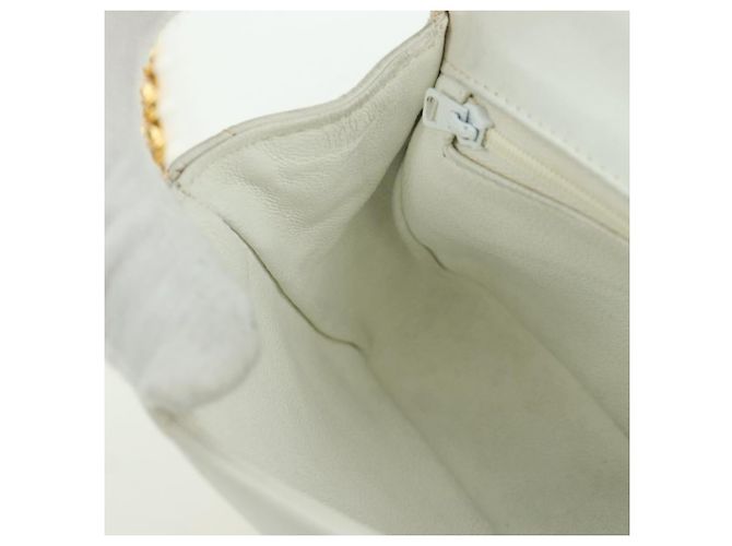 CHANEL Bolsa de Ombro Griboa V Stitch em Couro Branco Ouro CC Auth ARZ551SAV Dourado - vue 23