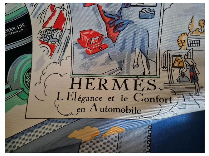 Hermès Eleganza e Comfort nelle Automobili Blu - vista 3