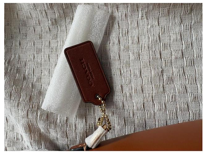 Borsa a secchiello Coach in pelle marrone - vista 6