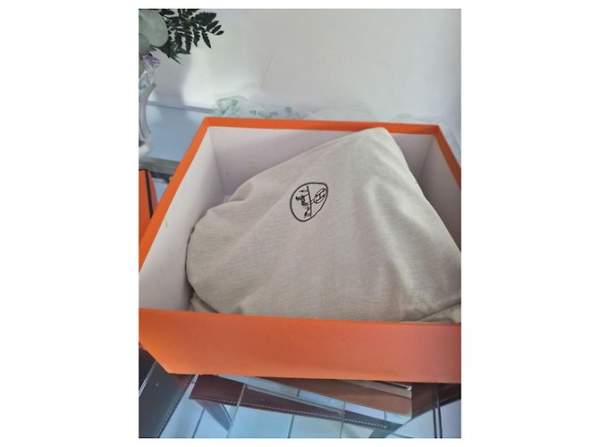 Hermès Kelly 35 cm Couleur Carmel Bijouterie dorée Camel - vue 12