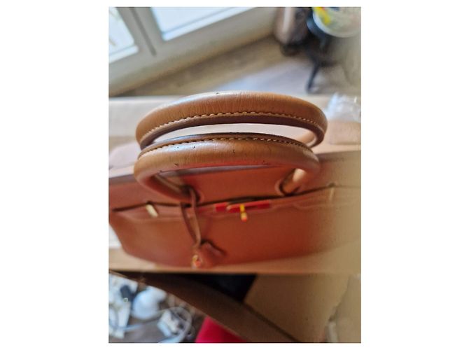 Hermès Kelly 35 cm Couleur Carmel Bijouterie dorée Camel - vue 14