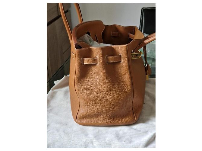 Hermès Kelly 35 cm Couleur Carmel Bijouterie dorée Camel - vue 3