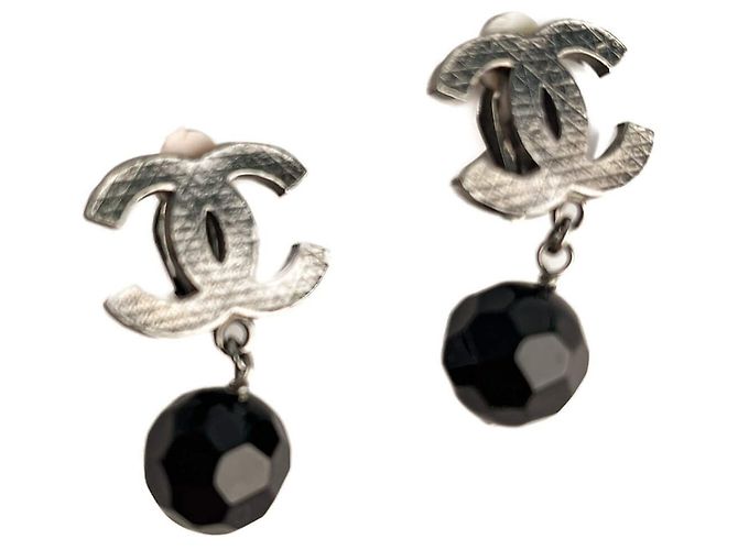 Timeless Chanel Orecchini PCO in metallo e decorati con perline nere Nero - vista 4