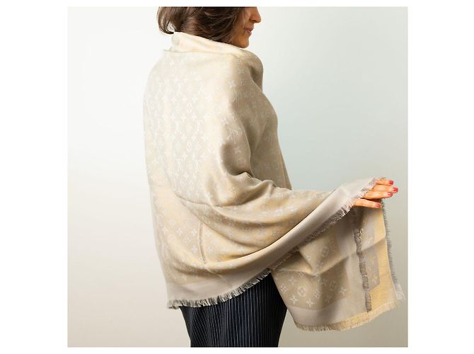 Louis Vuitton Classic Wool Viscose Silk Foulard Gold Golden - view 2
