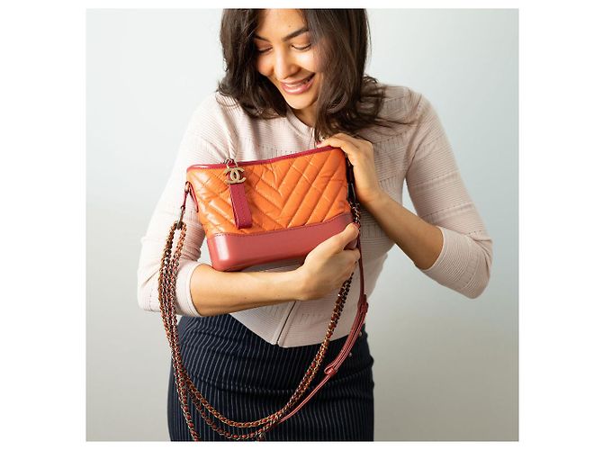 Chanel Borsa a spalla piccola in pelle di agnello chevron Gabrielle arancione - vista 2