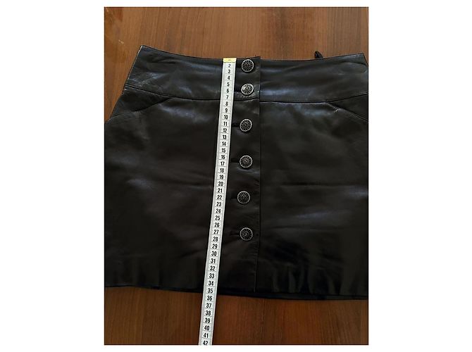 Increíble falda de cuero Chanel Negro - vista 9