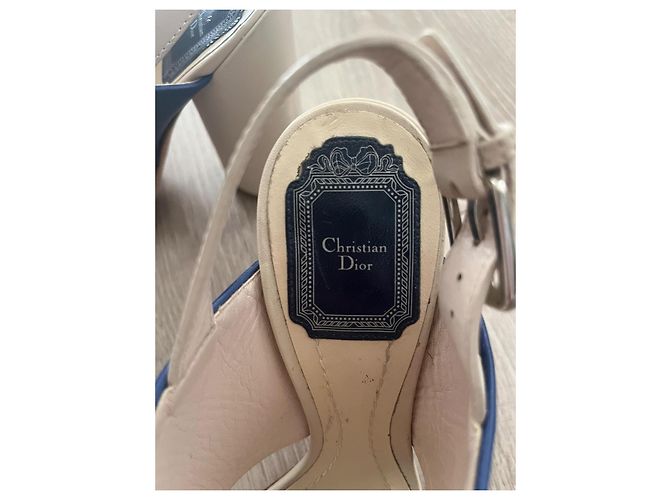 Sandali Christian Dior Ecru con Motivo Rosso e Blu in Pelle Beige - vista 3
