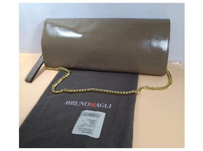 Bolso de mano Bruno Magli en cuero charol beige - vista 8