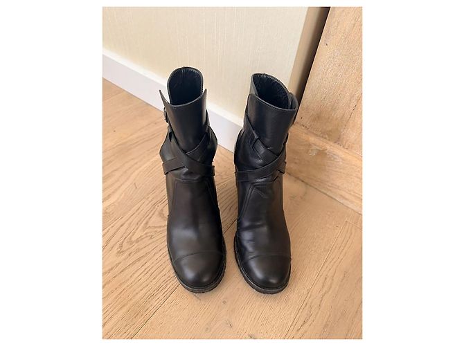 Botas Chanel incríveis Cinza - vista 2
