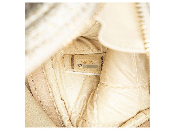 Pochette in tweed Deauville di Chanel Bianco D'oro - vista 8