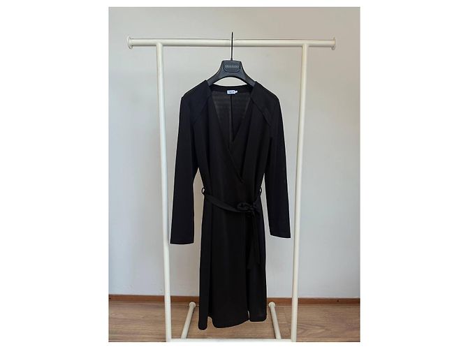 Filippa K Wickelkleid schwarz aus Triacetat - Ansicht 5