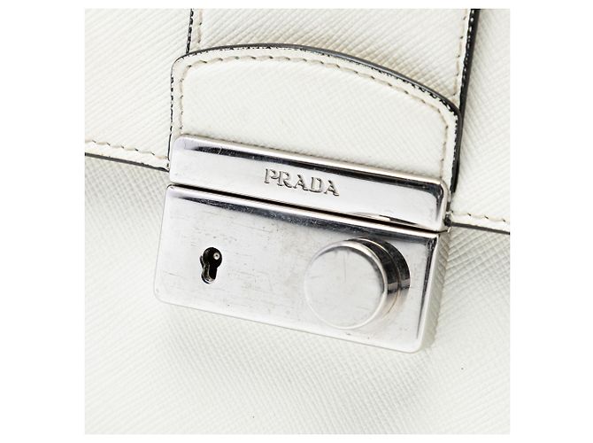 Prada Piccola Borsa Saffiano Bianca con Catena Sound Lock Bianco Bianco sporco - vista 5
