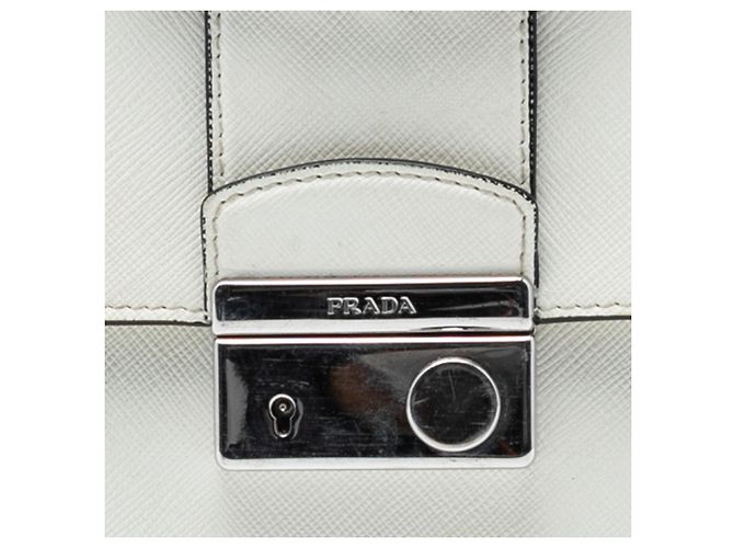 Prada Piccola Borsa Saffiano Bianca con Catena Sound Lock Bianco Bianco sporco - vista 6