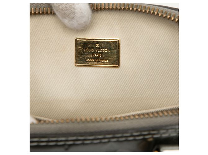 Louis Vuitton Alma BB in Vernis Monogram Argento - vista 5