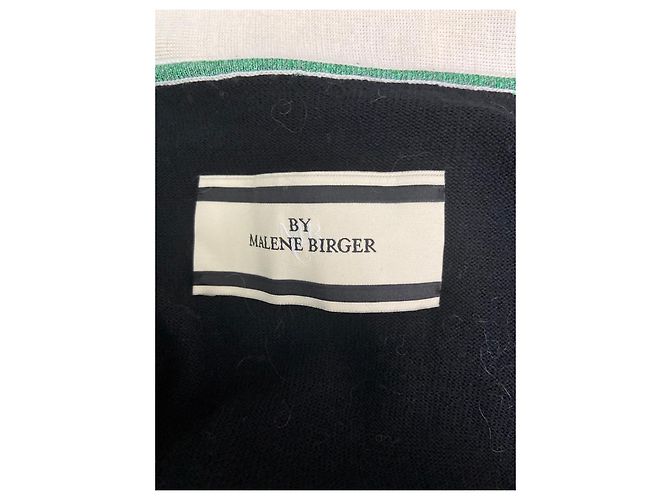 By Malene Birger Schwarzer Wollcardigan mit cremefarbenem Besatz und goldenen Knöpfen Roh - Ansicht 6
