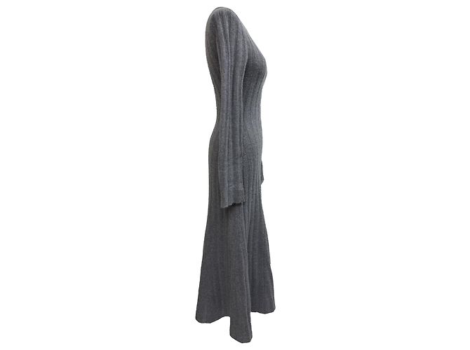 Vestido Midi Evan en Cachemira Gris de Reformation - vista 2
