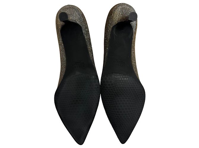 Décolleté Punta Power 50 di Stuart Weitzman in Glitter Dorato D'oro Metallico - vista 3