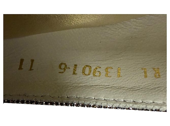 Décolleté Punta Power 50 di Stuart Weitzman in Glitter Dorato D'oro Metallico - vista 4