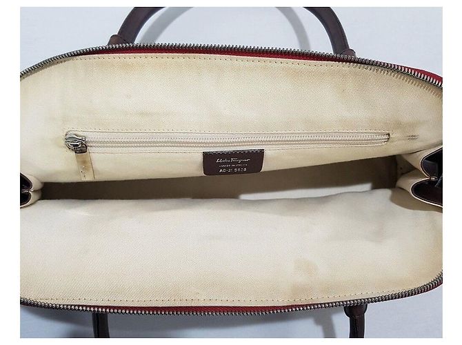 Salvatore Ferragamo Borsa Tote Decorativa Gancini Rosso - vista 9
