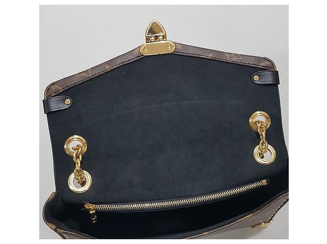Louis Vuitton Borsa a Spalla Trunk Chain Nero - vista 9