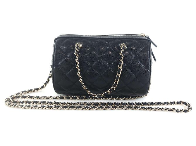 Bowling Chanel Borsa cilindrica in caviale, borsa a spalla, borsa a tracolla. Nero - vista 4