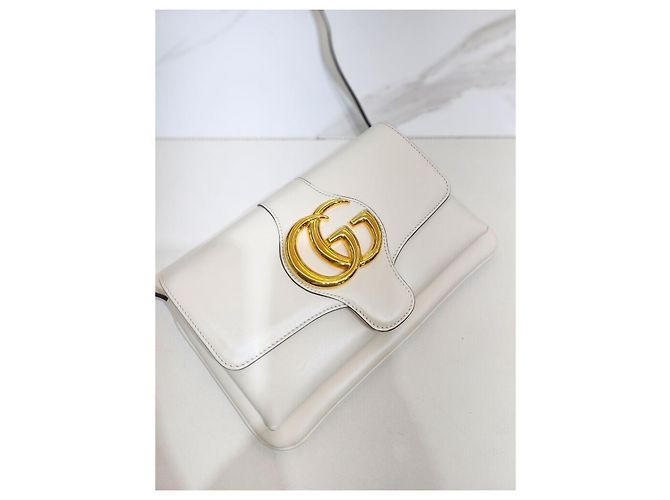Gucci Borsa a tracolla incrociata GG Marmont in pelle bianca piccola Bianco - vista 18