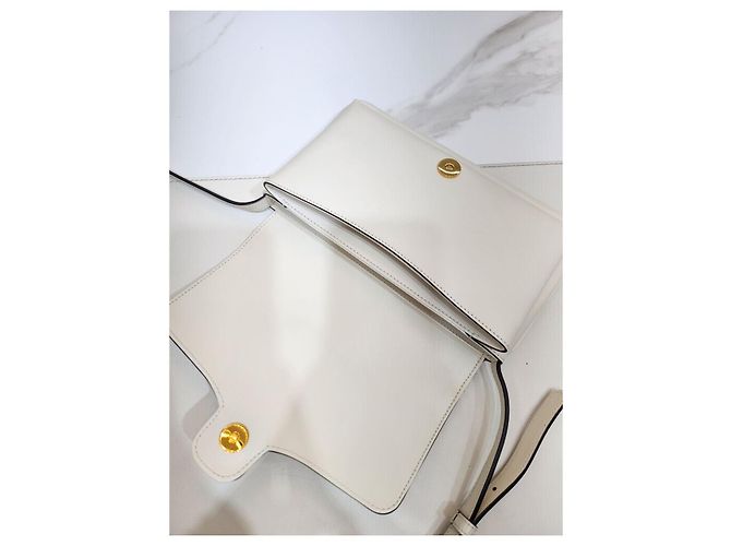 Gucci Borsa a tracolla incrociata GG Marmont in pelle bianca piccola Bianco - vista 19