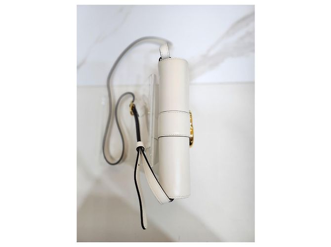 Gucci Borsa a tracolla incrociata GG Marmont in pelle bianca piccola Bianco - vista 3