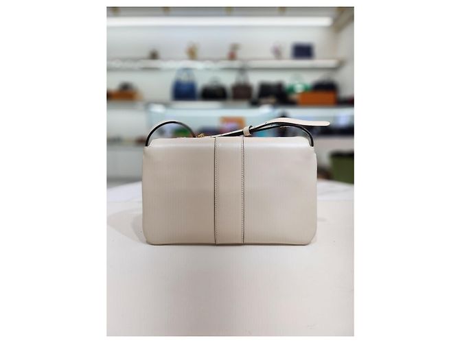 Gucci Borsa a tracolla incrociata GG Marmont in pelle bianca piccola Bianco - vista 6