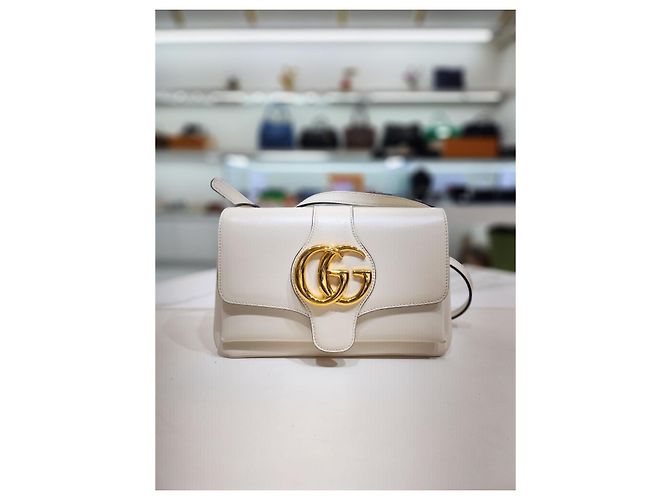 Gucci Borsa a tracolla incrociata GG Marmont in pelle bianca piccola Bianco - vista 9
