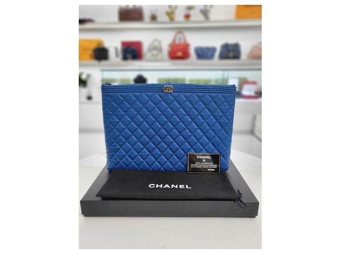 Boy Chanel Borsa Clutch Grande Caviar Blu Serie - vista 11