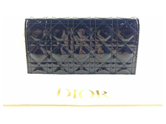 Dior Pochette a tracolla in vernice Cannage Lady con catena Nero - vista 6