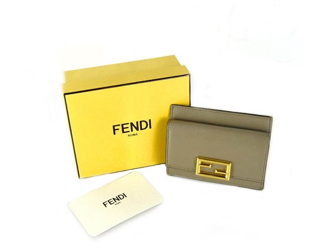 Fendi Tarjetero Baguette Dorado - vista 8