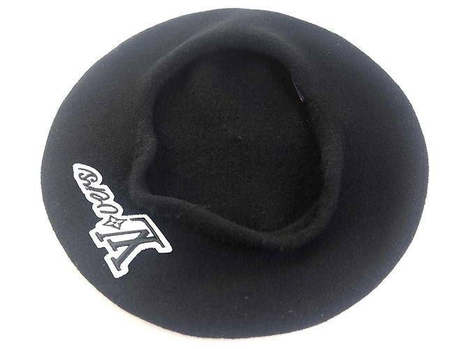 Louis Vuitton Cappello Beret LV Lovers di Pharrell Nero - vista 4