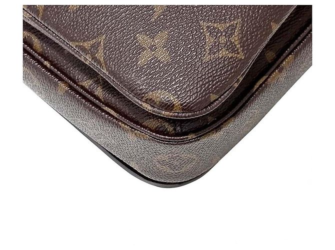 Louis Vuitton Pochette Metis Nero - vista 7