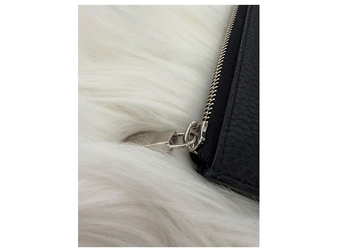 Louis Vuitton Clutch de cartera de cuero negro Condición - vista 10