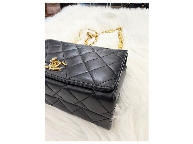 Chanel Bolsa mini de corrente em couro de cordeiro com aba acolchoada Multicor - vista 10