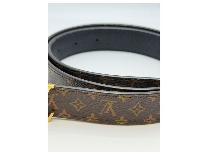 Louis Vuitton Monogram Reversible Belt Black - view 11