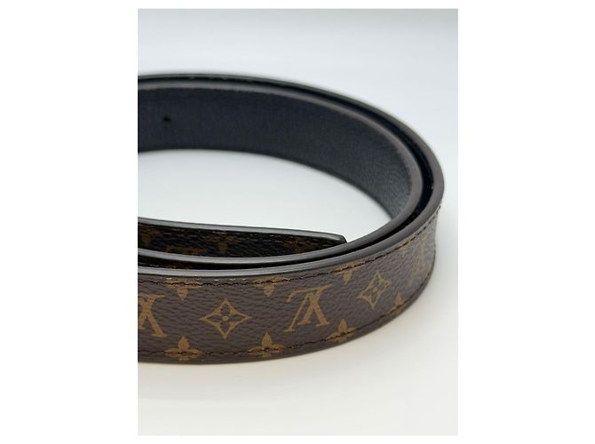 Louis Vuitton Monogram Reversible Belt Black - view 12