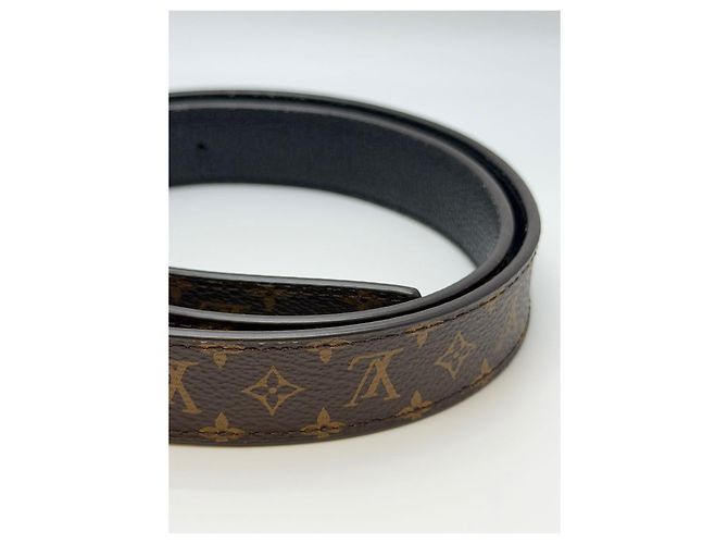Louis Vuitton Monogram Reversible Belt Black - view 13