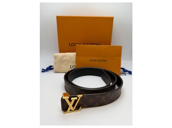 Louis Vuitton Monogram Reversible Belt Black - view 2