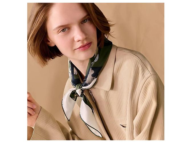 Hermès Foulard in seta per donne Carré Nero - vista 3
