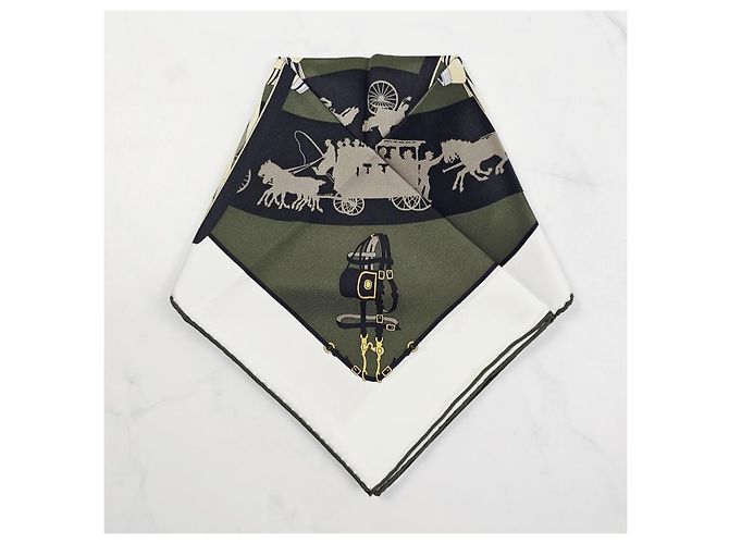 Hermès Foulard in seta per donne Carré Nero - vista 6