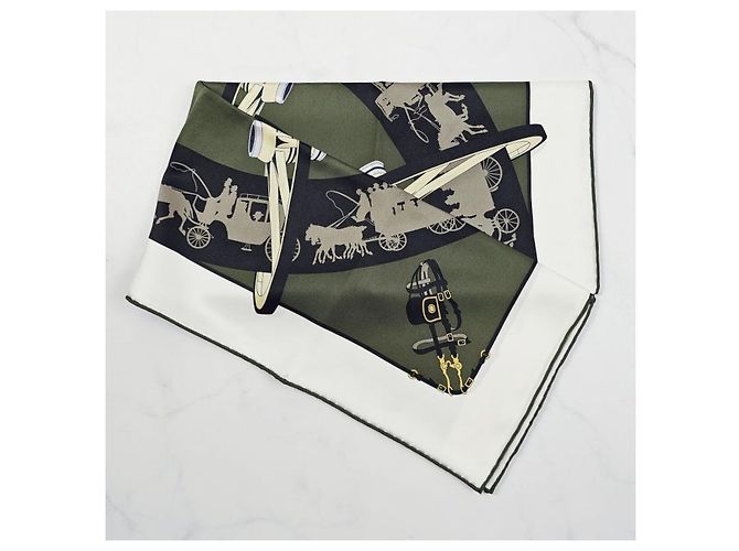 Hermès Foulard in seta per donne Carré Nero - vista 8