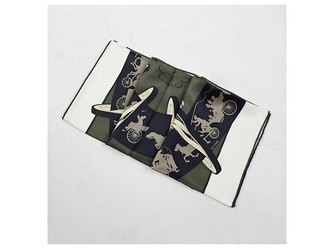 Hermès Foulard in seta per donne Carré Nero - vista 9