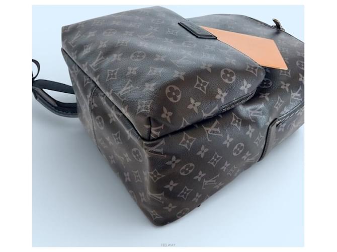 Louis Vuitton Zaino Eclipse Discovery PM Marrone - vista 7